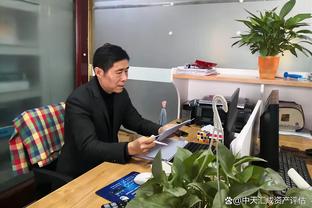 萨哈：安东尼的比赛有些固有化和可预测，他必须得改变下